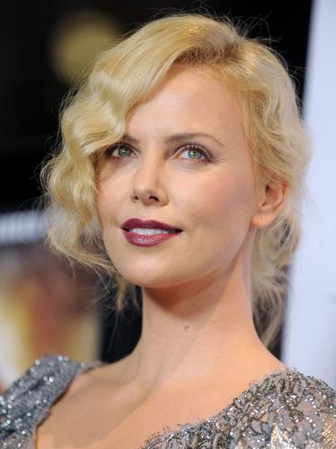 Celebrity Birthdays - August - Celebrity Birthdays - August - Heart